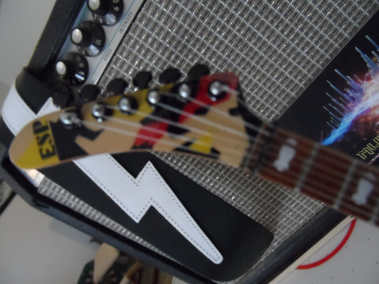 GEORGE LYNCH- ESP Kamikaze 1:4 Scale Replica Guitar ~Axe Heaven~