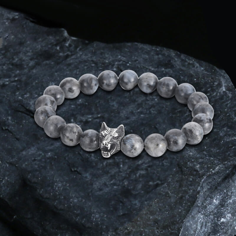 Howling Wolf Turquoise Bead Bracelet