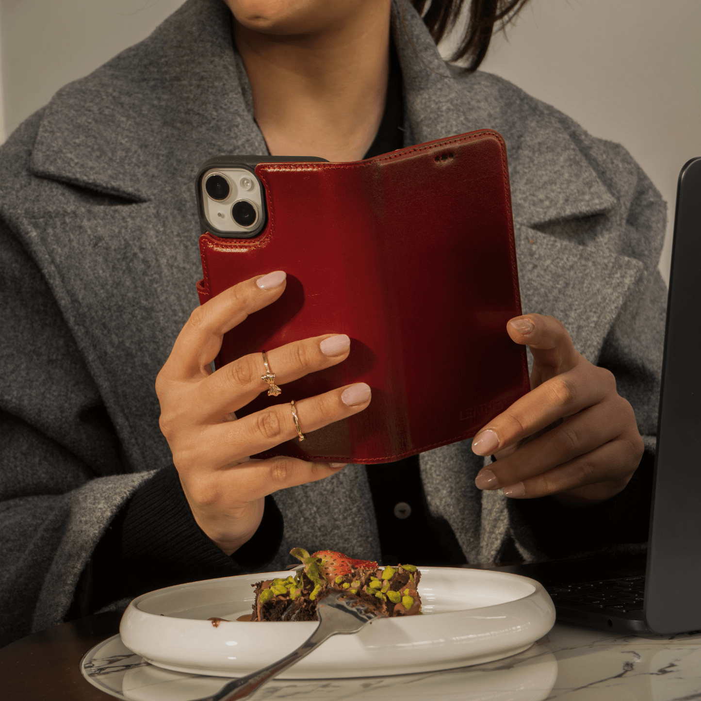 iPhone 16 Series Black Leather Wallet Case - New York