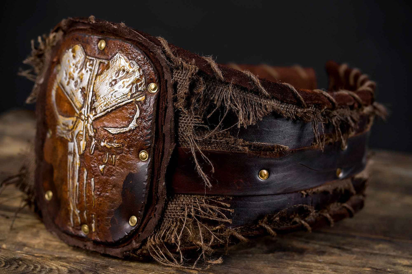 Hero belt with emblem (God of War)