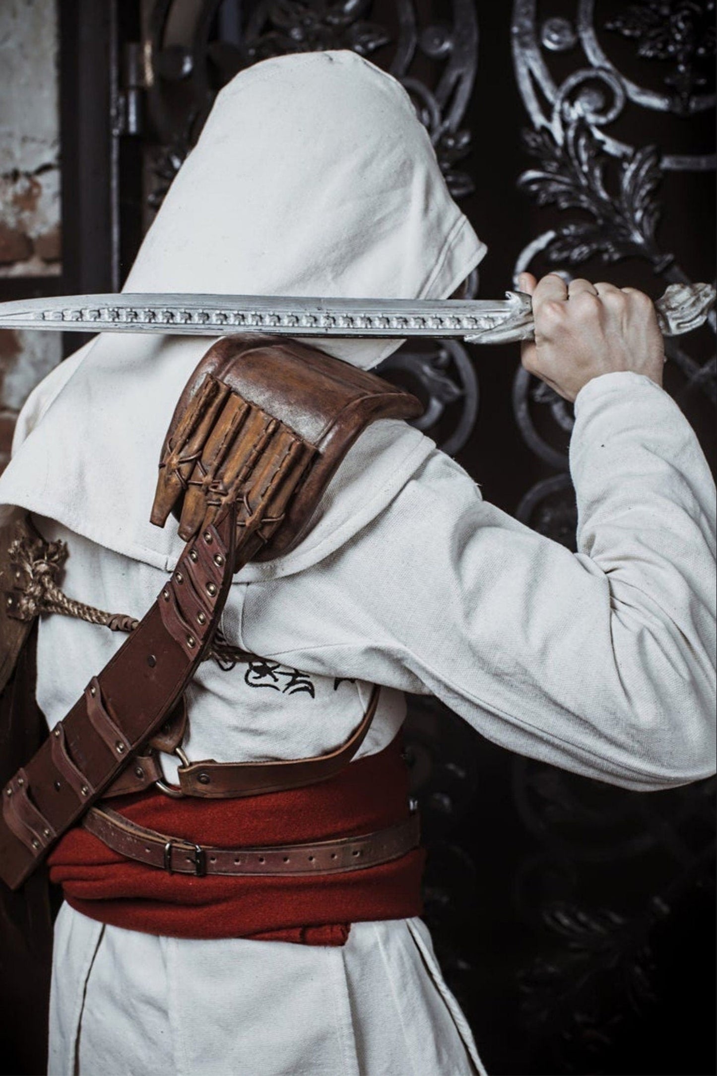 Stealthy Assassin Costume: Perfect for Cosplay, LARP, and Gaming Adventures