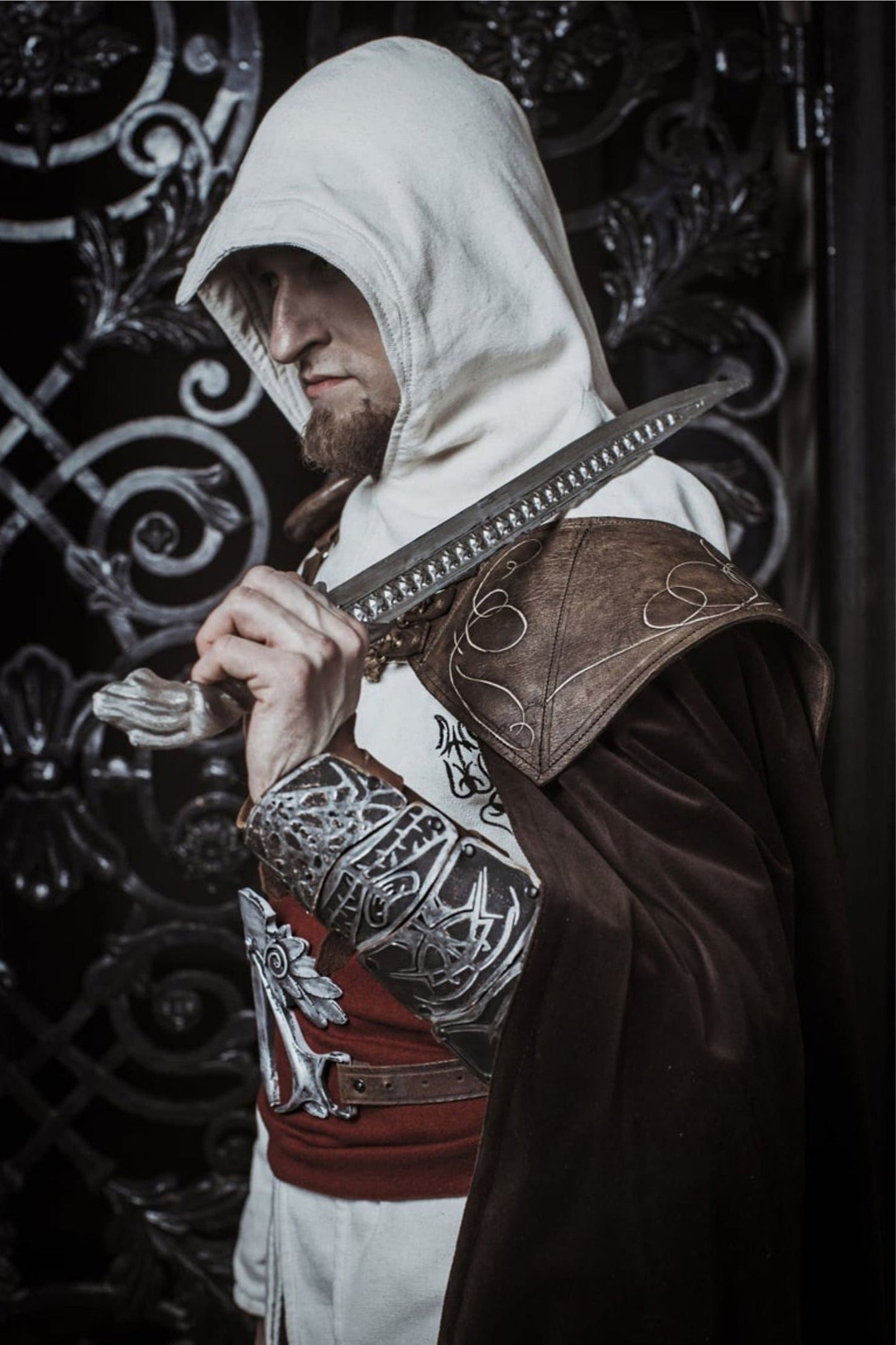 Stealthy Assassin Costume: Perfect for Cosplay, LARP, and Gaming Adventures