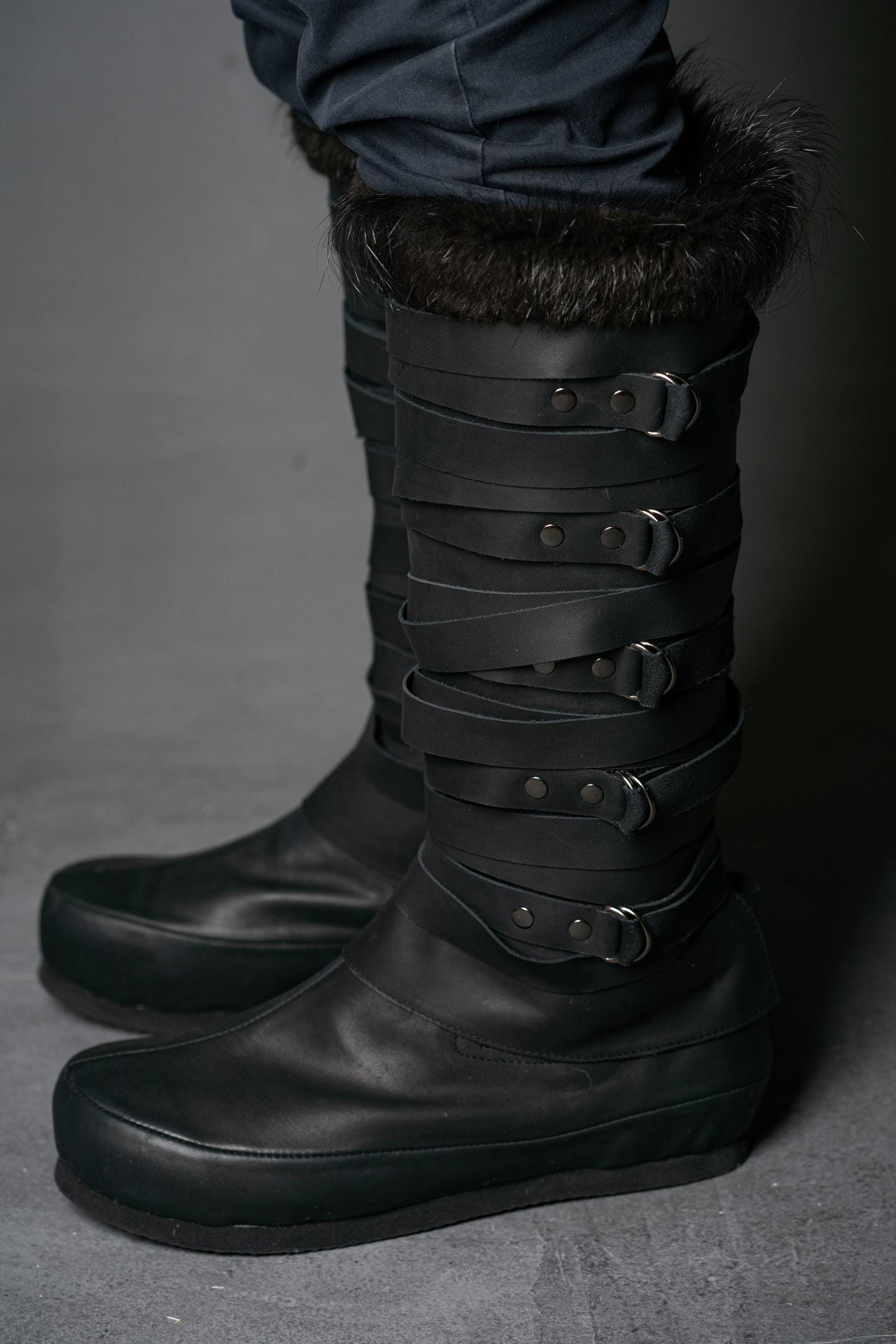 Assassian Black Boots with fur / boots set