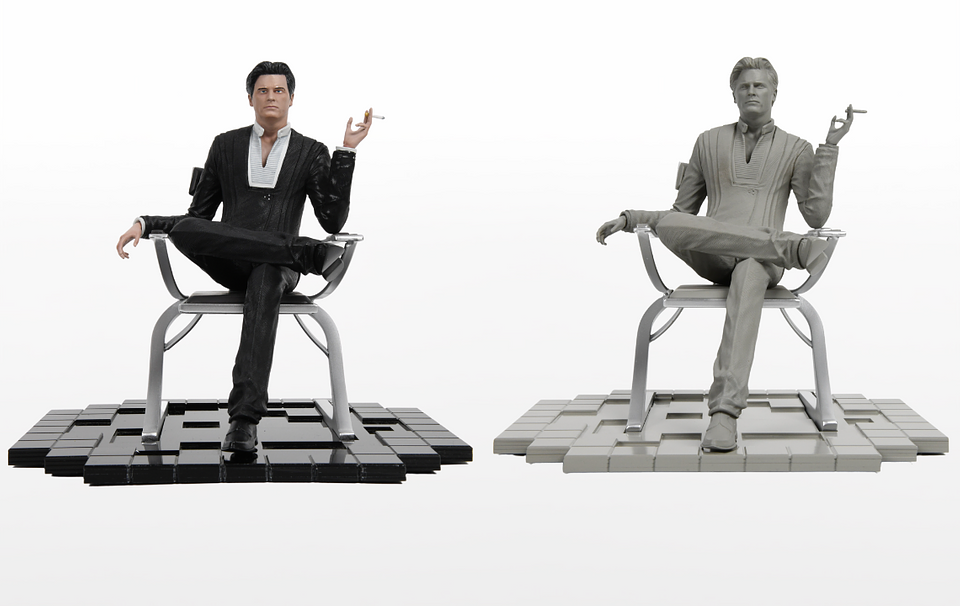 Mass Effect Illusive Man Statue