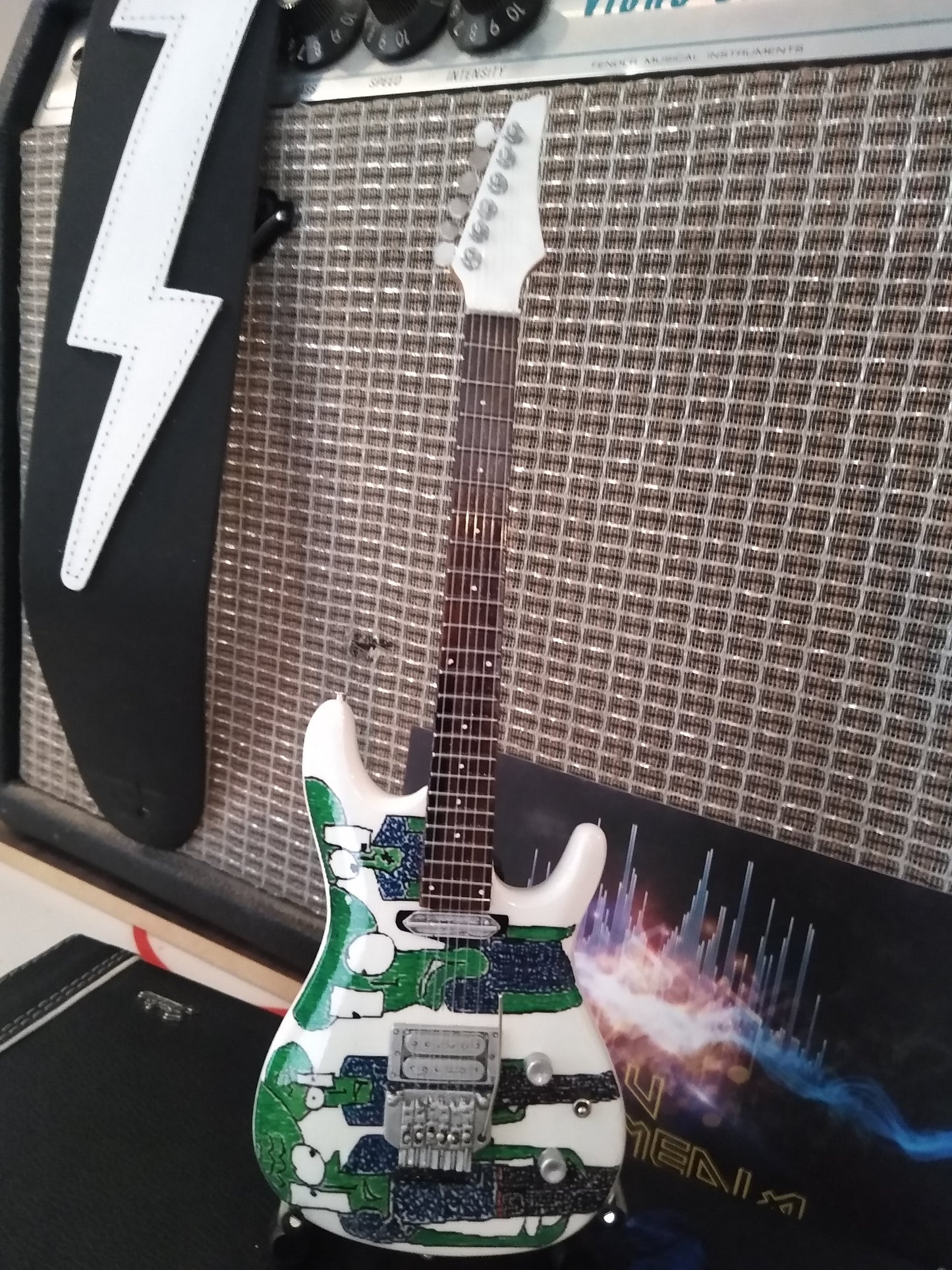 JOE SATRIANI - Ibanez Alien 1:4 Scale Replica Guitar ~Axe Heaven~