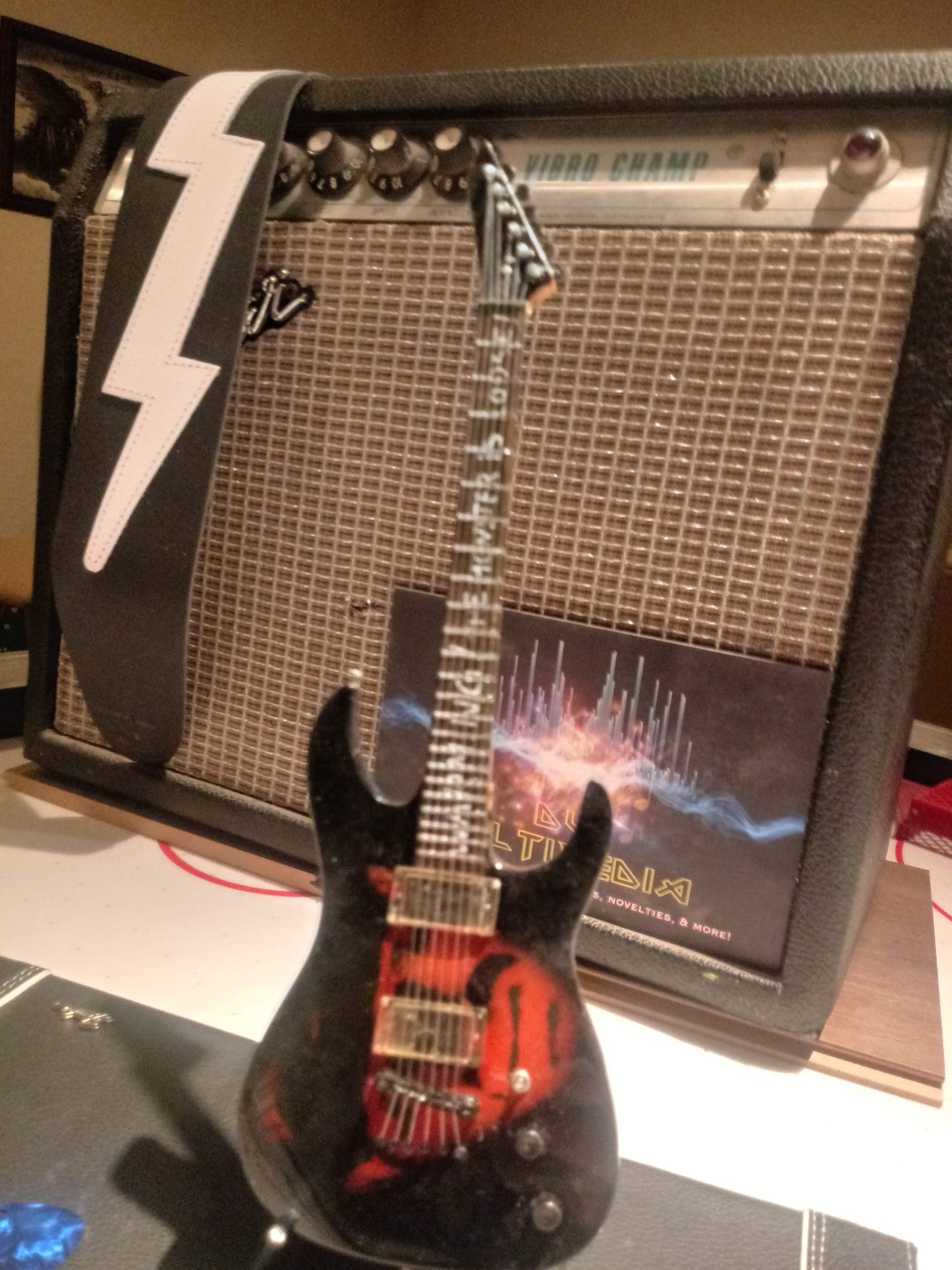 KIRK HAMMETT (Metallica) Frankenstein 1:4 Scale Replica Guitar~Axe Heaven~