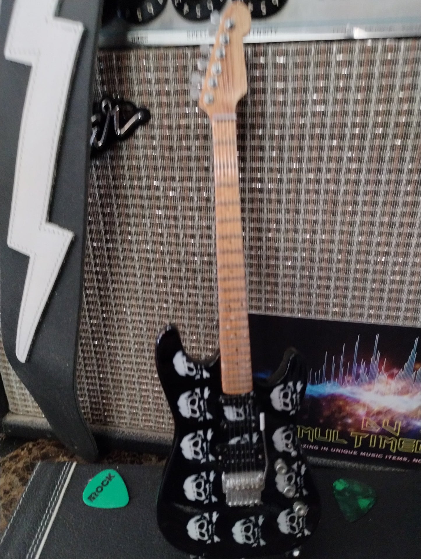 MICHAEL WILTON (Queensryche) ESP Signature Skulls 1:4 Replica Guitar~Axe Heaven~