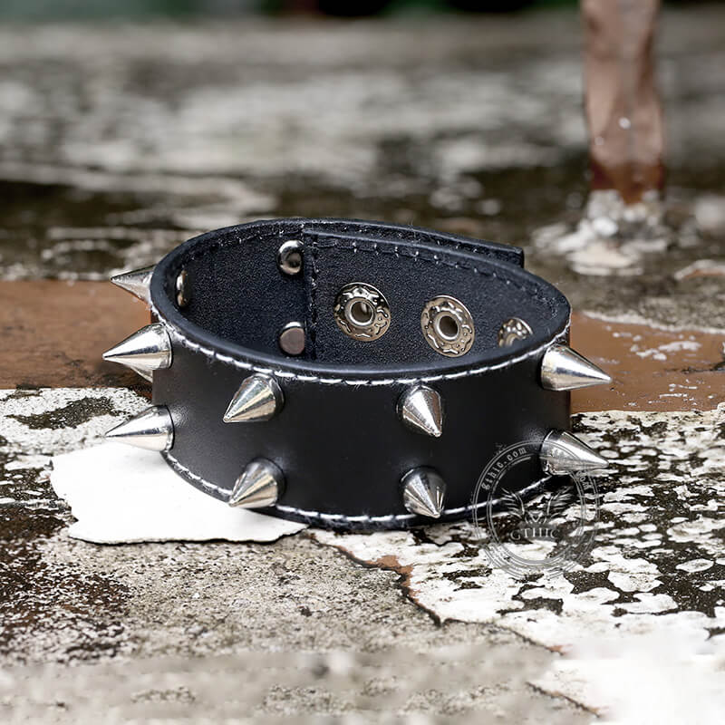 Minimalist Rivets Leather Punk Bracelet
