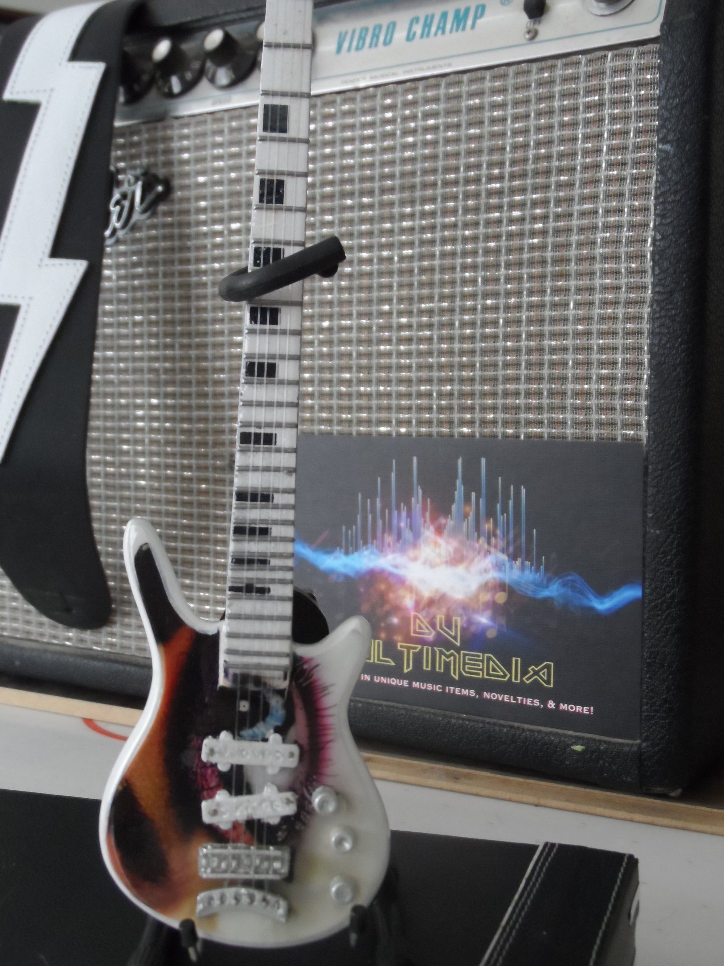 PRINCE (Artist Formerly Known)- One Eye 1:4 Scale Replica Bass Guitar~Axe Heaven