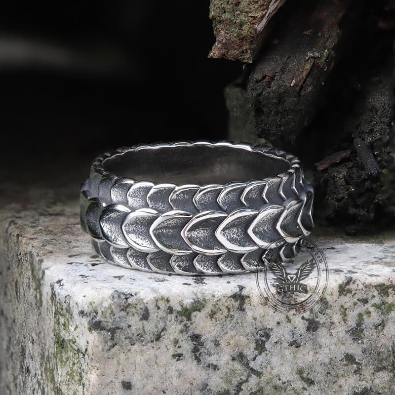 Retro Dragon Spine Stainless Steel Ring