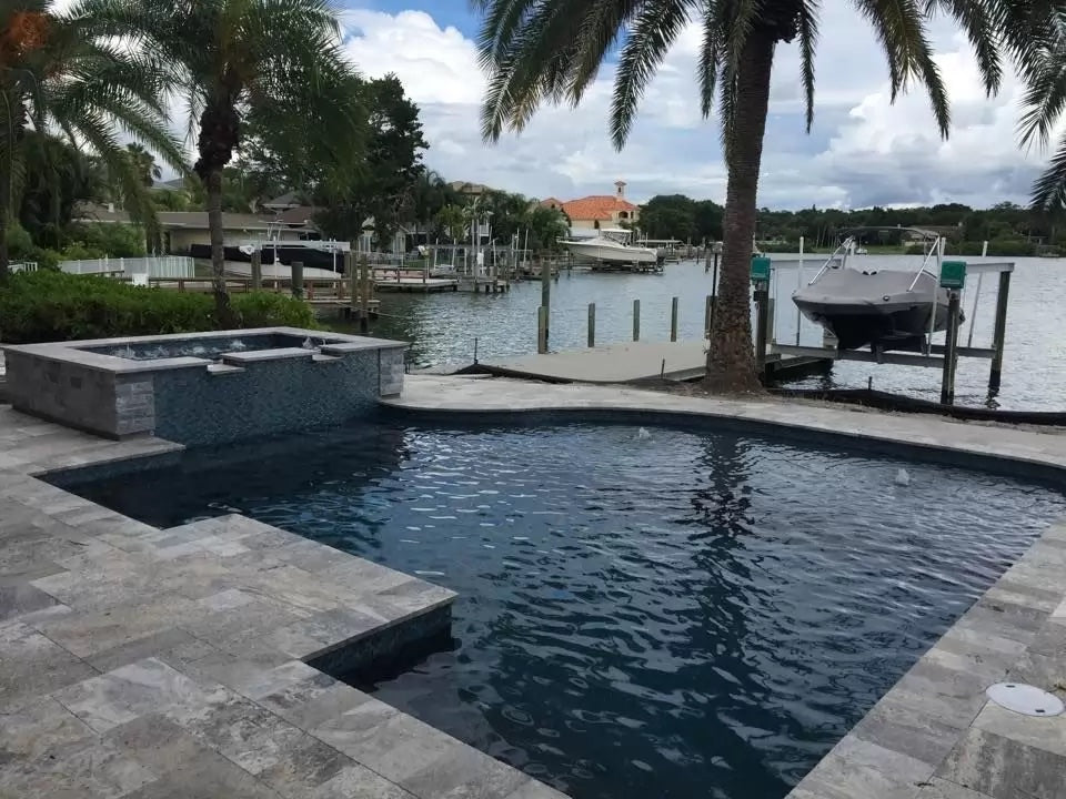 Silver Travertine Pattern Tumbled Pavers - Full Truckload