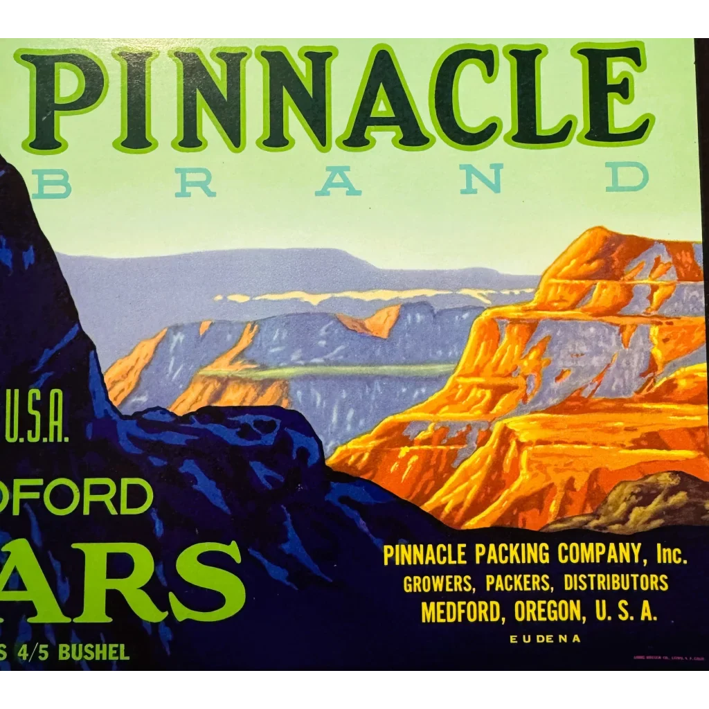 Stunning Vintage 1940s Pinnacle Pears Crate Label from Oregon