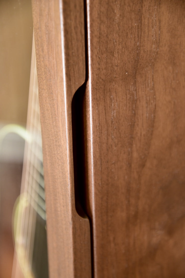 ClimaStand Triangle Humidor with Base - Walnut