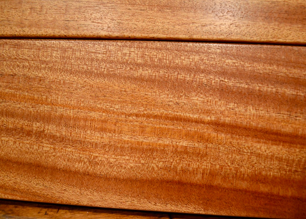 ClimaStand Triangle Humidor with Base - African Mahogany