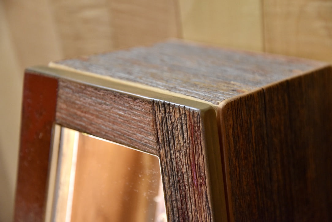 ClimaStand Triangle Humidor with Base - Reclaimed Barnwood (Red)