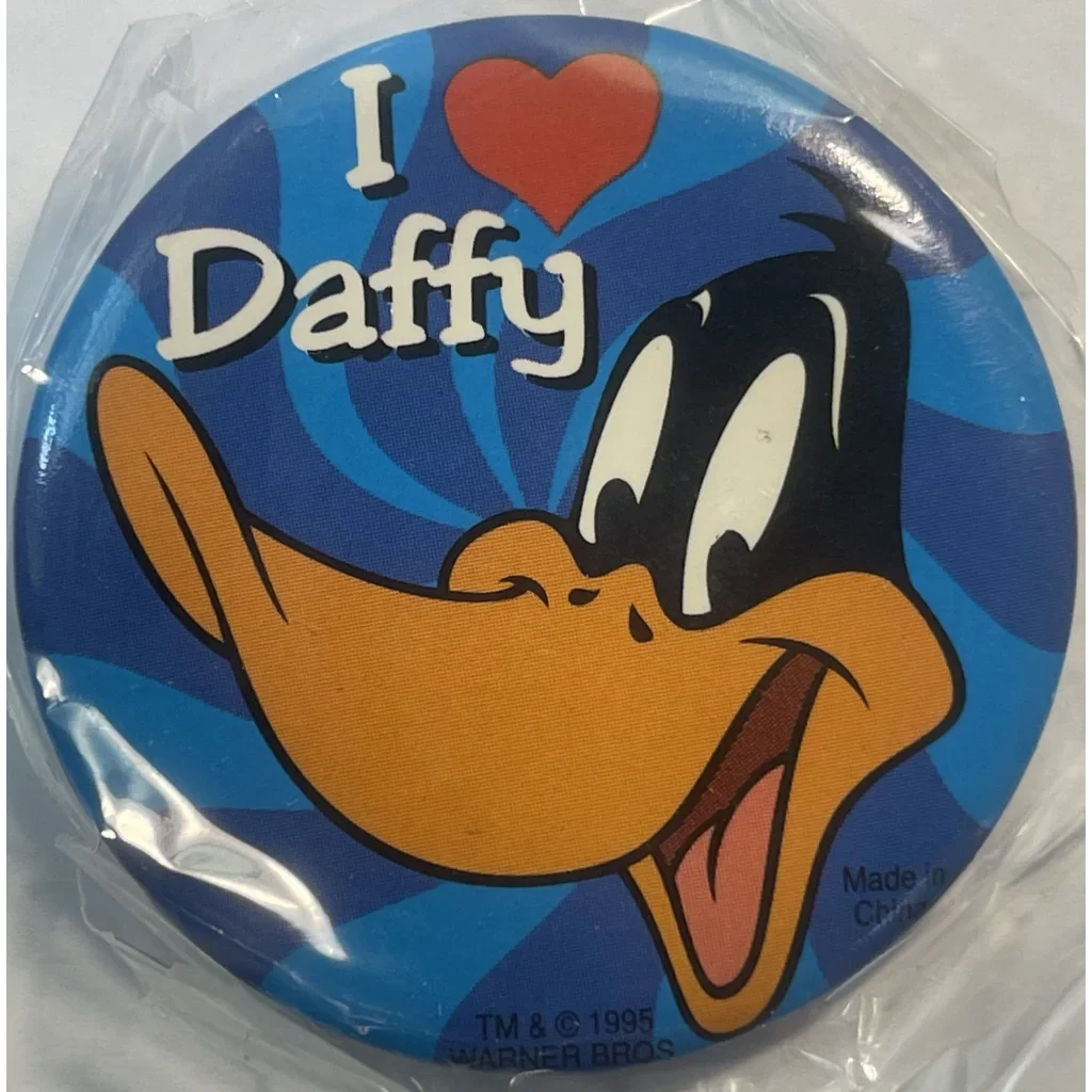 Rare Unopened 1995 Daffy Duck Looney Tunes Pin Awaits Collector