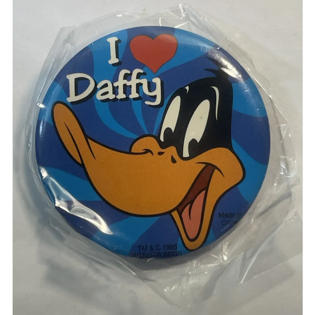 Rare Unopened 1995 Daffy Duck Looney Tunes Pin Awaits Collector