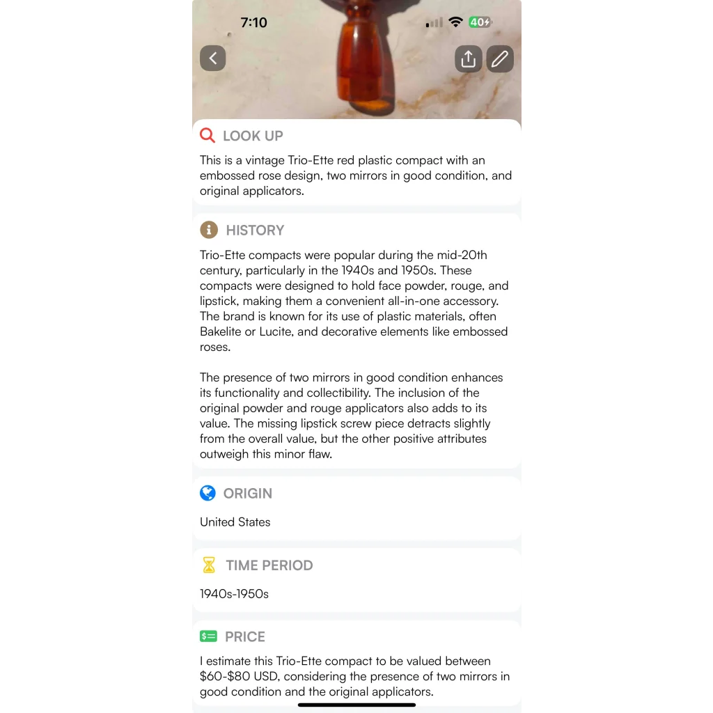 Vintage Amber Compact Set with Two Mirrors in Good Condition