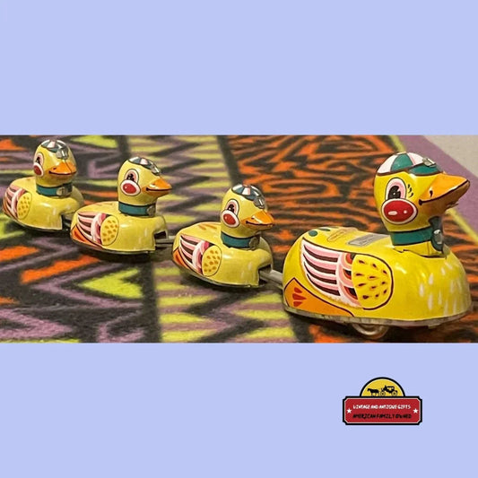 Rare Vintage Tin Wind Up Duck Family Toy from the 70s and 80s