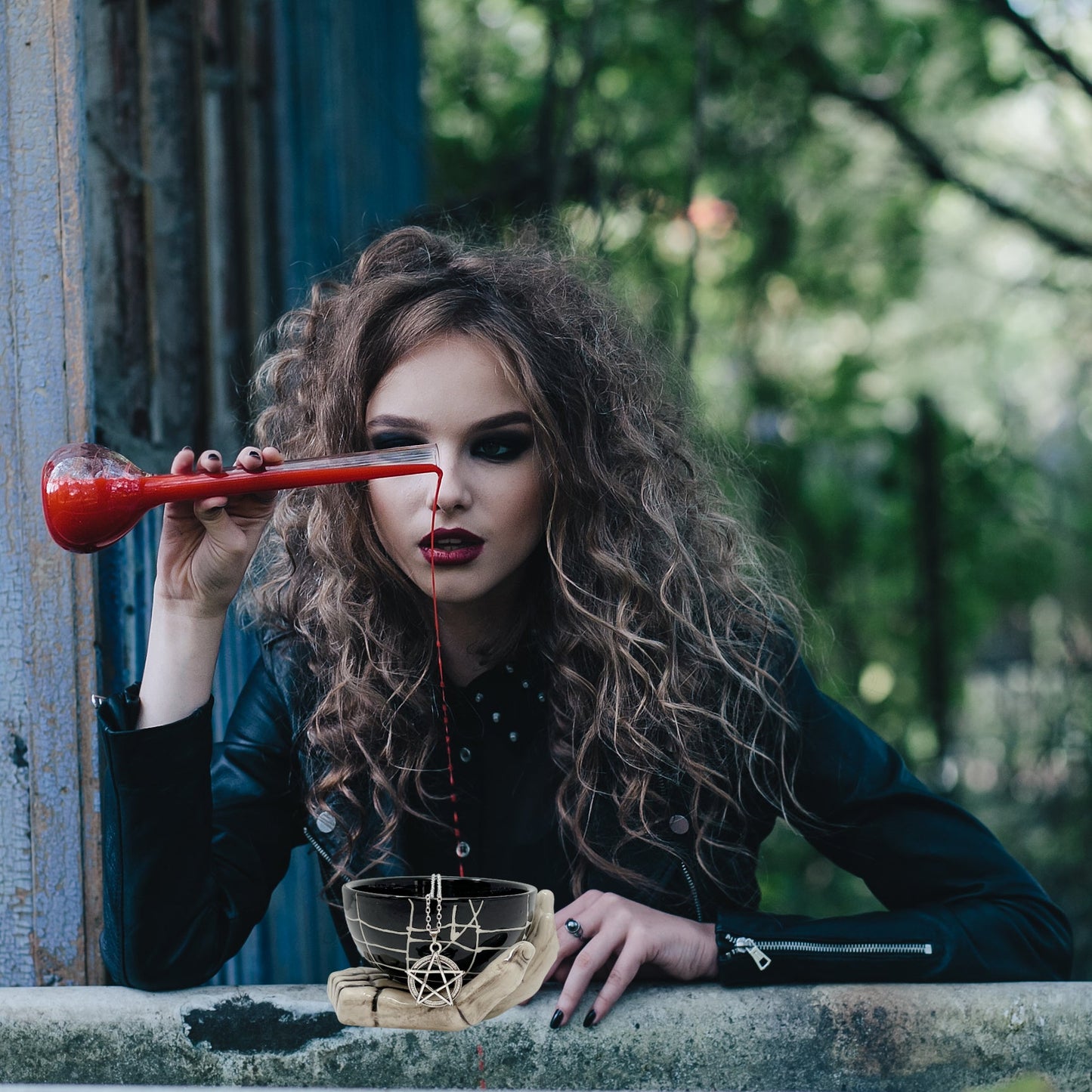 Five point star necklace