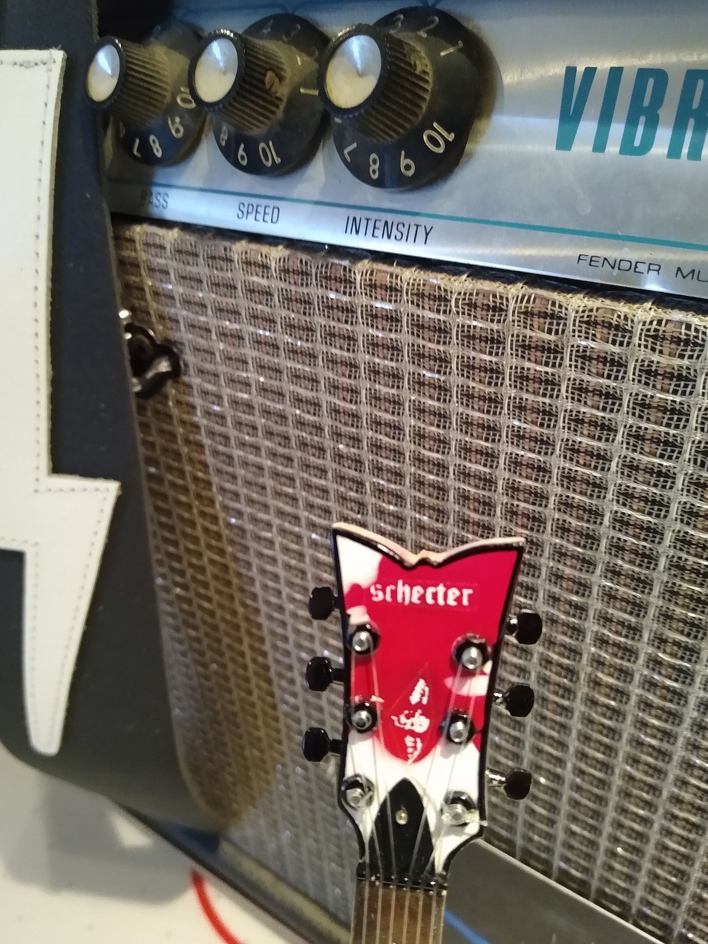 ZACKY VENGEANCE (A7X)-Schechter Blood Splat 1:4 Scale Replica Guitar~Axe Heaven~